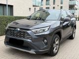 Toyota RAV 4 RAV4 Hybrid 4x2 Club - gebrauchte Toyota RAV 4 aus dem Jahr 2019