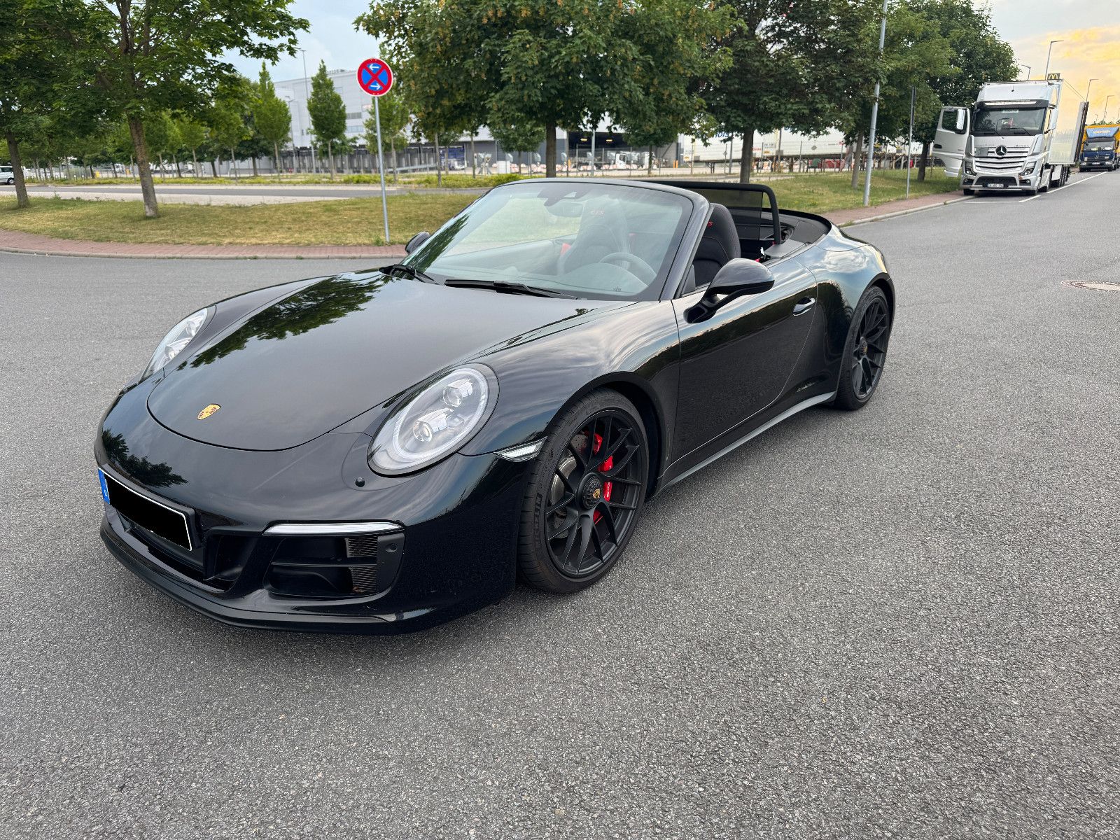 PORSCHE 911 Carrera 4 GTS Cabriolet 991.2 Approved
