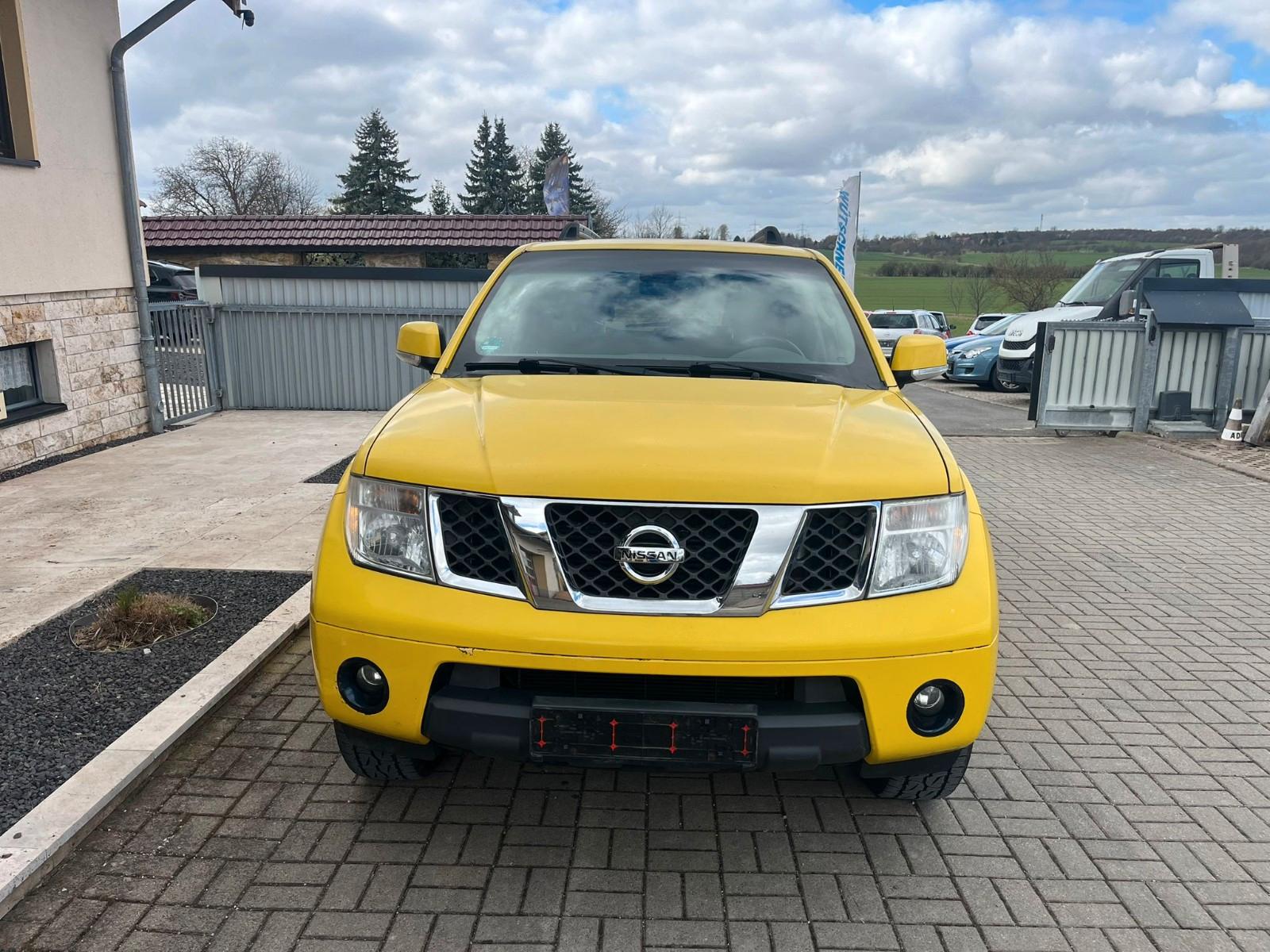 Nissan Pathfinder 2.5 dCi SE