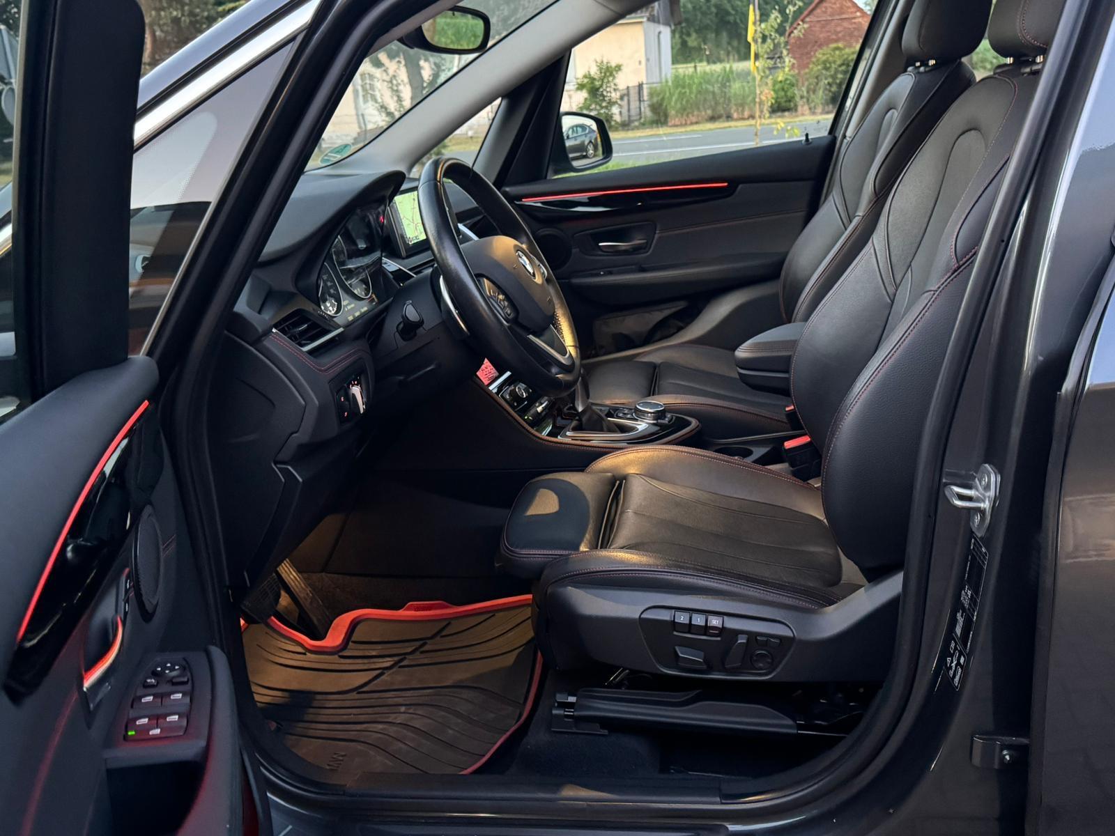 BMW 225i xDrive Sport Line/Pano/AHK/Kamer/H-up/Leder