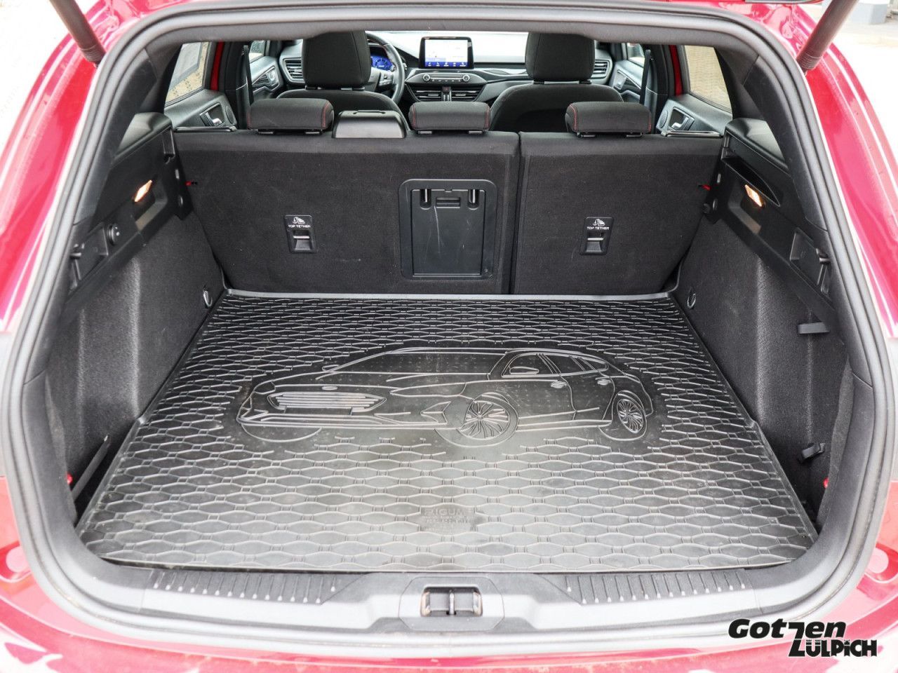 Fahrzeugabbildung Ford Focus Turnier ST-Line 2.0 TDCi Navi Pano LED PDC