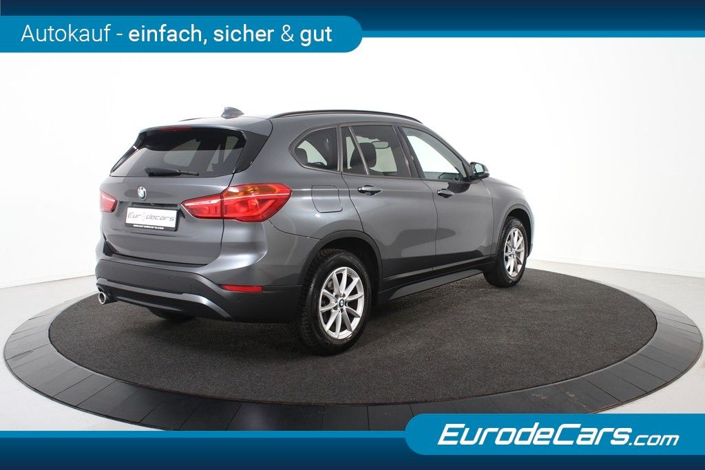 BMW X1 sDrive18i *1.Hand*Navi*Kamera*EHK* foto 7
