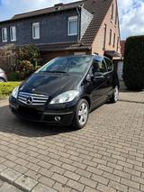 Mercedes-Benz Mercedes A 160 blueEFFiCIENCY Avantgarde /... - Mercedes-Benz A 160 in Duisburg