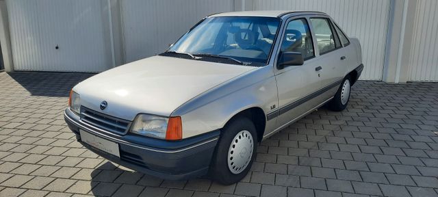 Opel Kadett E 1,4 Limo, incl. H-Zulassung