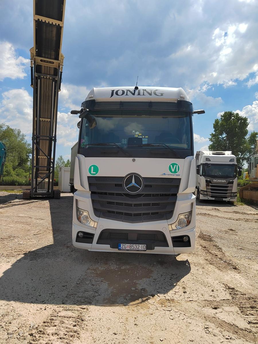 Mercedes-Benz Actros 5