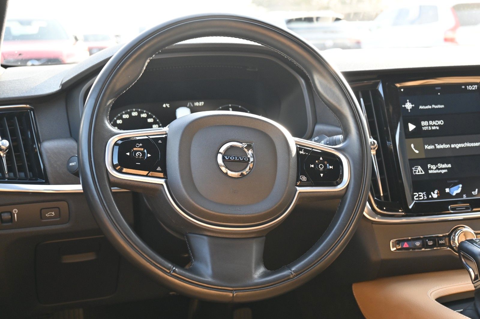 Fahrzeugabbildung Volvo V90 CC D4 AWD*STHZ*MIetkauf möglich
