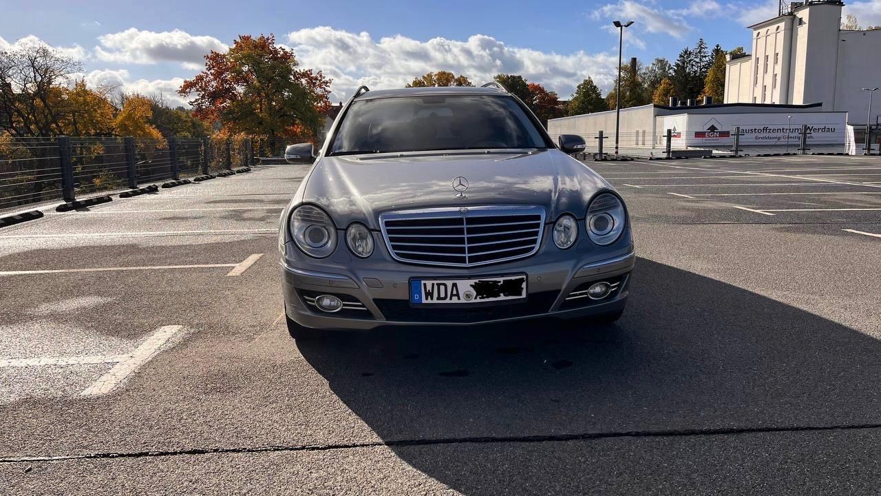 Mercedes-Benz E280 2008 — interior