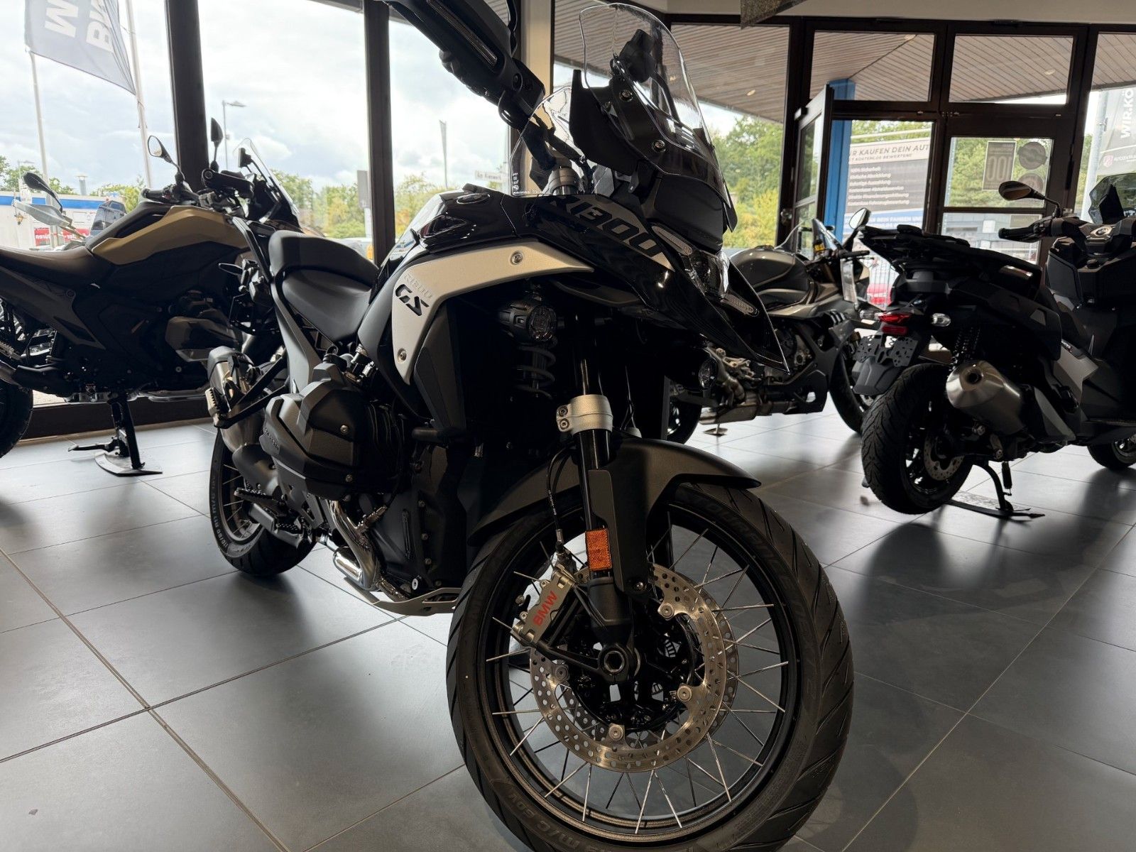 Fahrzeugabbildung BMW R 1300 GS ASA Triple Black, Voll inkl. Zusatz