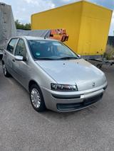 Fiat Punto - gebrauchte Fiat Punto aus dem Jahr 2002