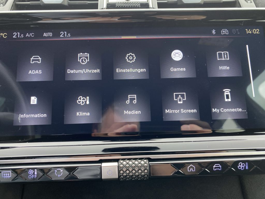Fahrzeugabbildung DS Automobiles DS7 BlueHDI 130 Aut. PERFORMANCE LINE + *AZV*