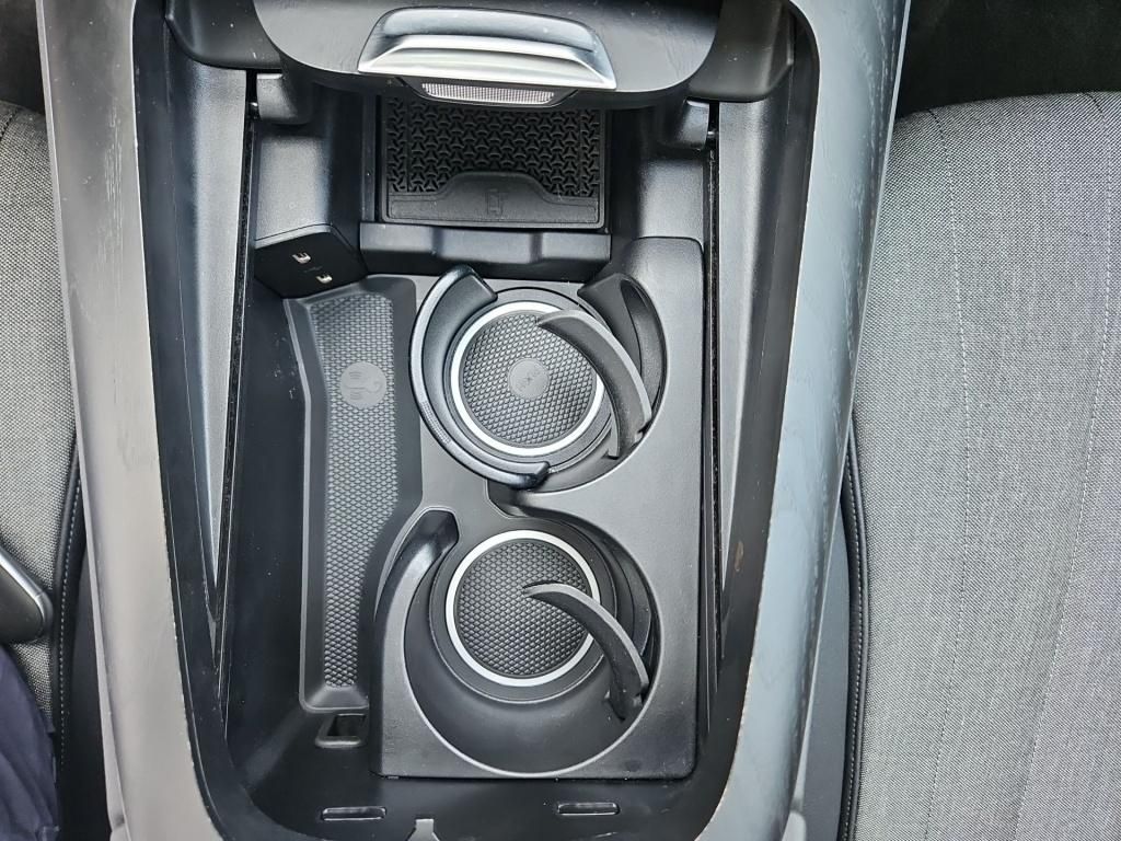 Fahrzeugabbildung Mercedes-Benz E 200 Avantg. Pano Navi Totwi. LED Winterpaket