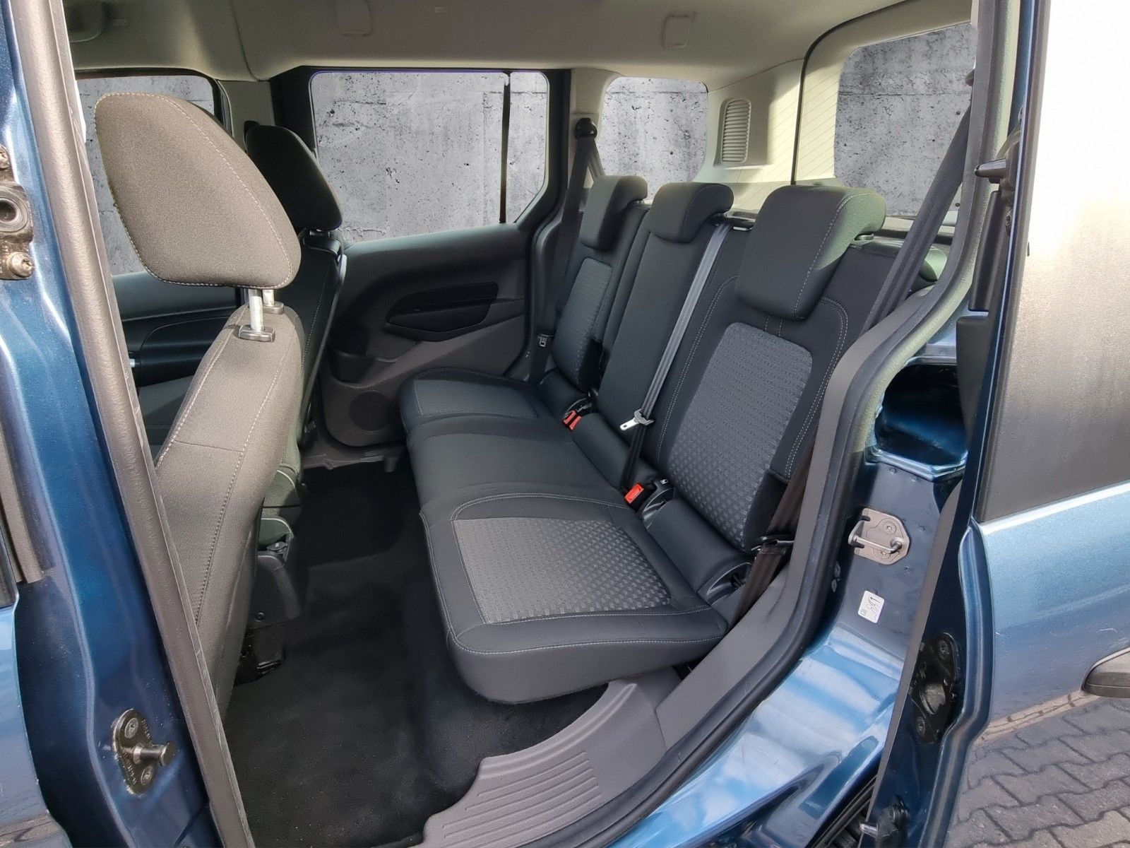 Fahrzeugabbildung Ford Tourneo Connect Trend