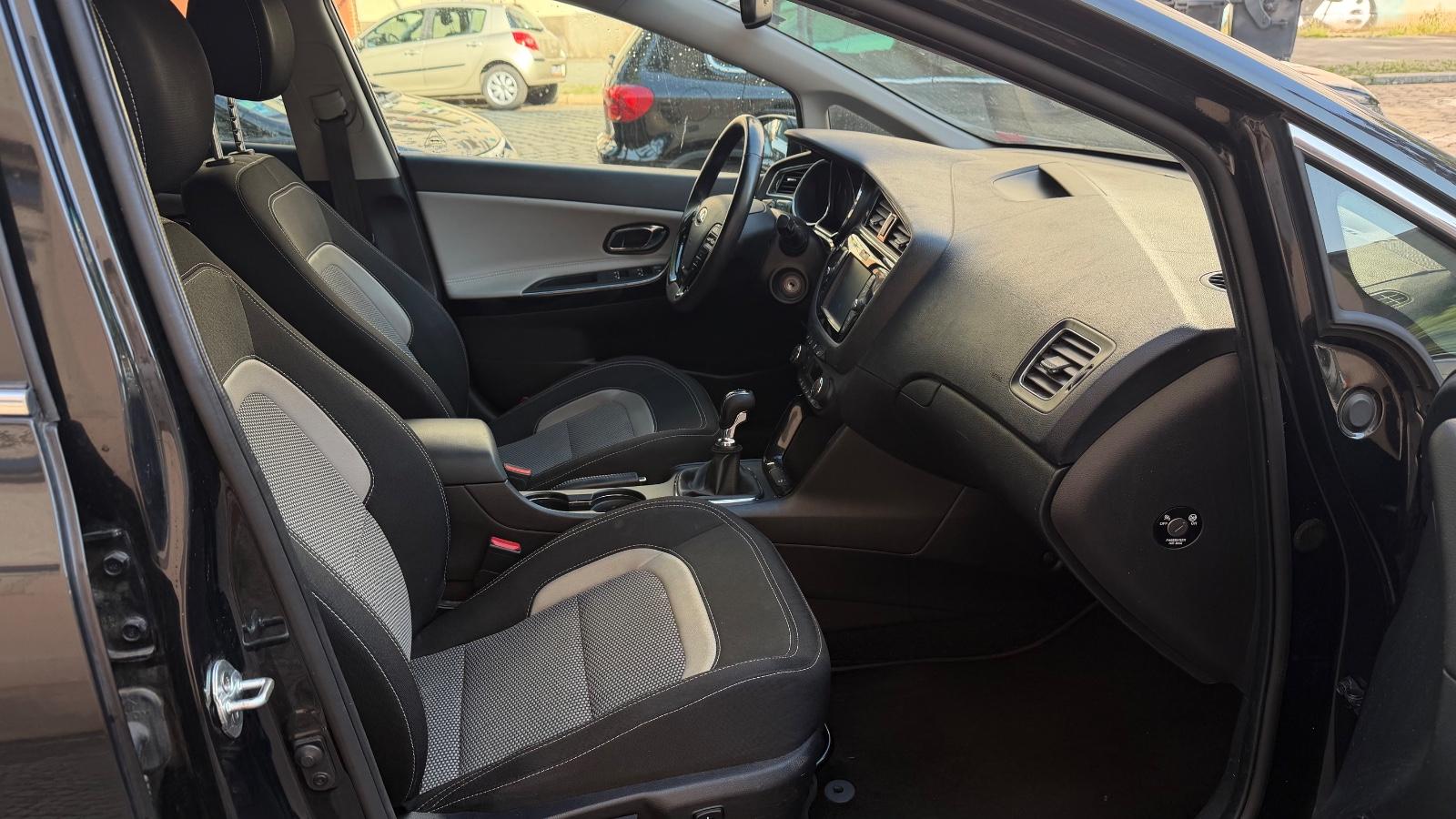 Kia cee'd Sportswagon 1.6 GDI Platinum Edition