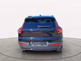 Volvo XC40 B3 Black Edition Plus 360° AHK PANO H/K LED - Volvo XC40 von 2026