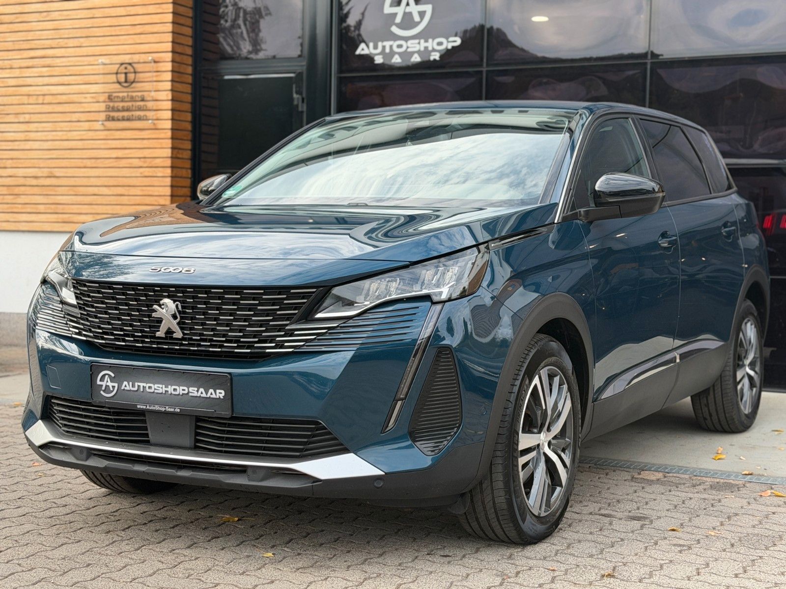PEUGEOT 5008 5008 Allure 7-Sitzer/1-HAND/CAM/MwSt/SHZ – Ansicht 6