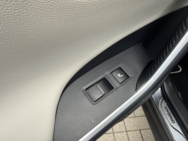 Toyota RAV 4 Hybrid 4×4 Lounge