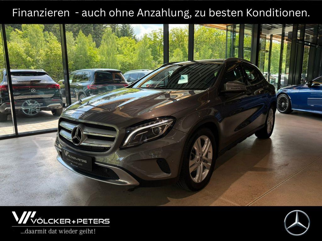 Mercedes-Benz GLA 200 URBAN/XENON/NAVI/AUTOMATIK/AHK