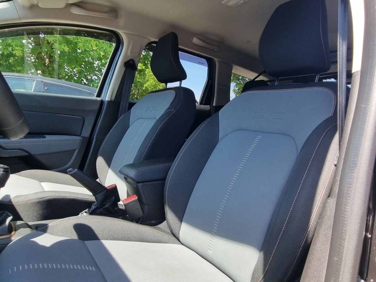 Fahrzeugabbildung Dacia Duster Extreme Blue dCi 115 4x4