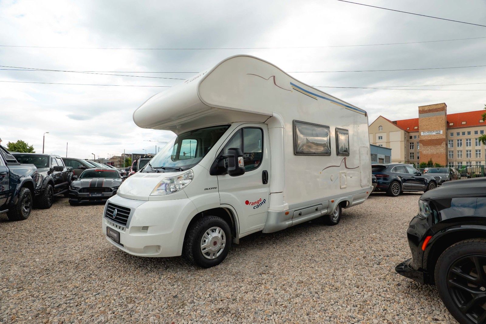 Fahrzeugabbildung Fiat Ducato Orange Camp *6 Schlafplätze*Markise*