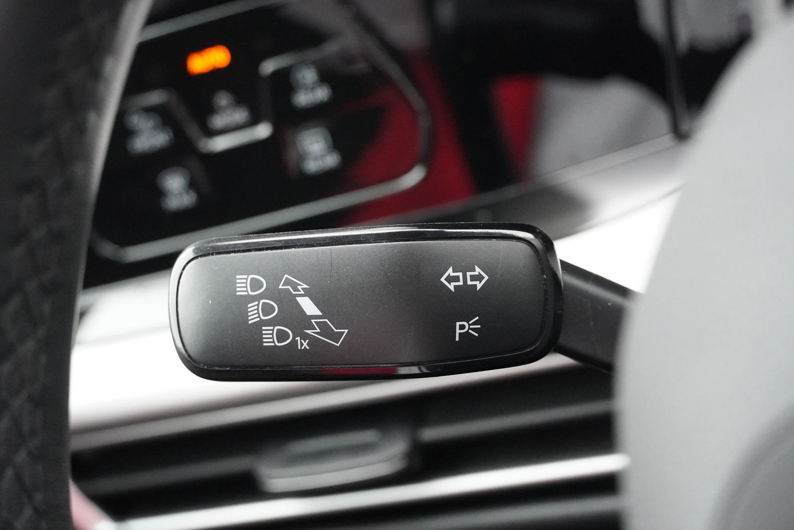 Volkswagen Golf VIII 1.5 16V TSI Life ACC LED Navi PDC, миниатюра 29