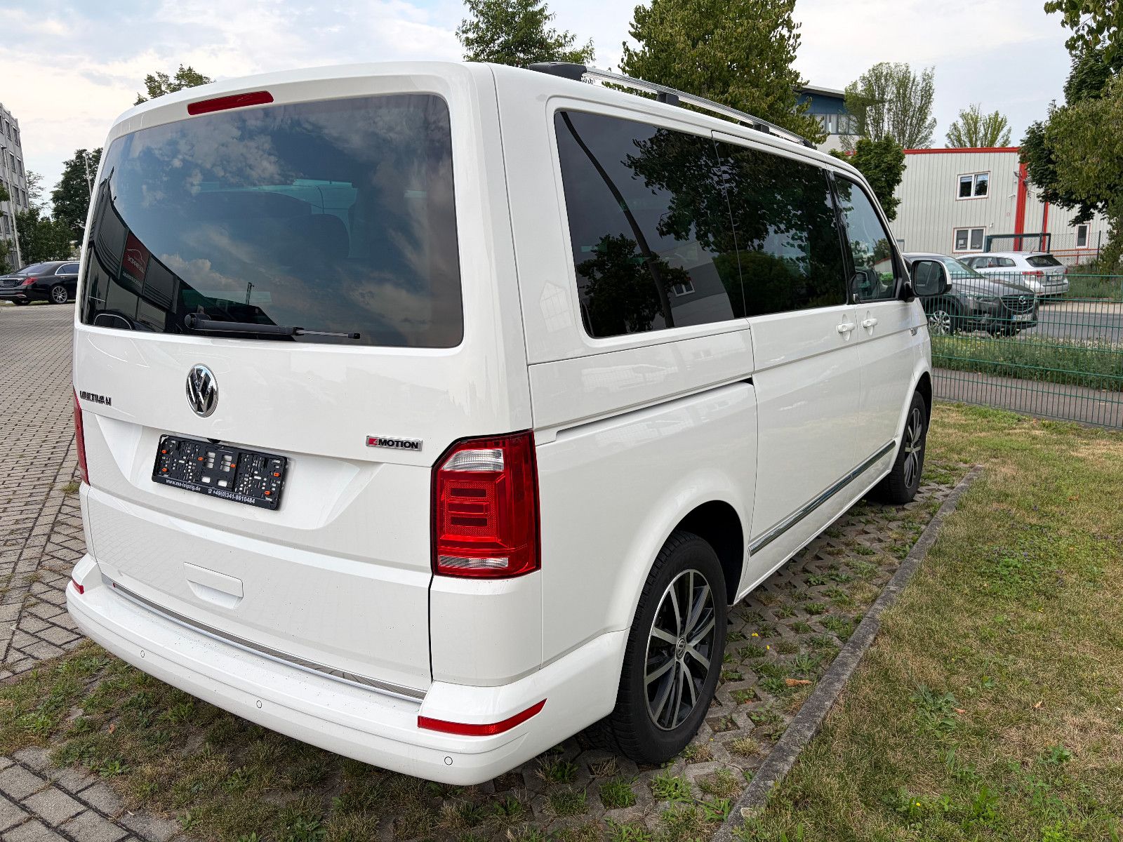 Volkswagen T6 Multivan 2.0 TDI Highline Gen. Six 4 Motion foto 3