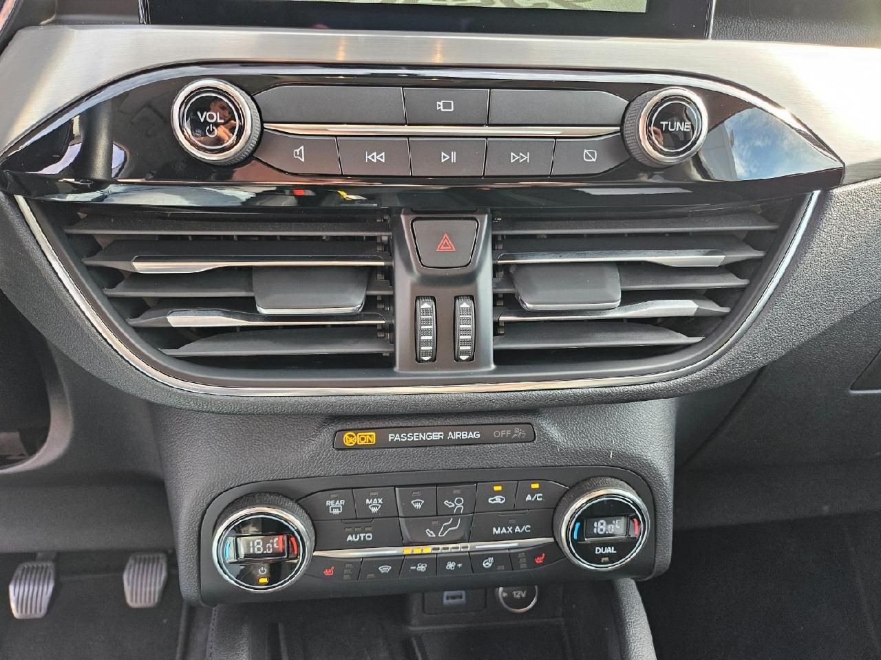 Fahrzeugabbildung Ford Kuga Titanium