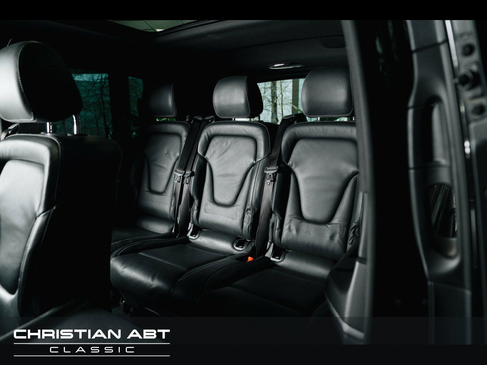 Fahrzeugabbildung Mercedes-Benz V 300 d AMG-Line Avantgarde 4MATIC