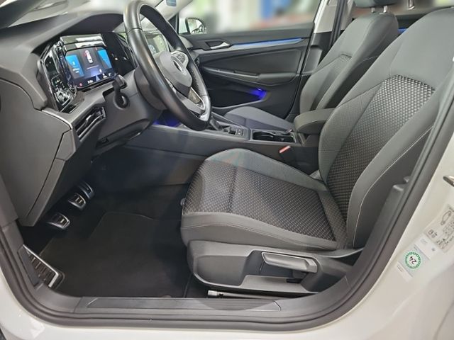 Fahrzeugabbildung Volkswagen Golf 1.0 TSI Active NAVI ACC SHZ RFK GJR