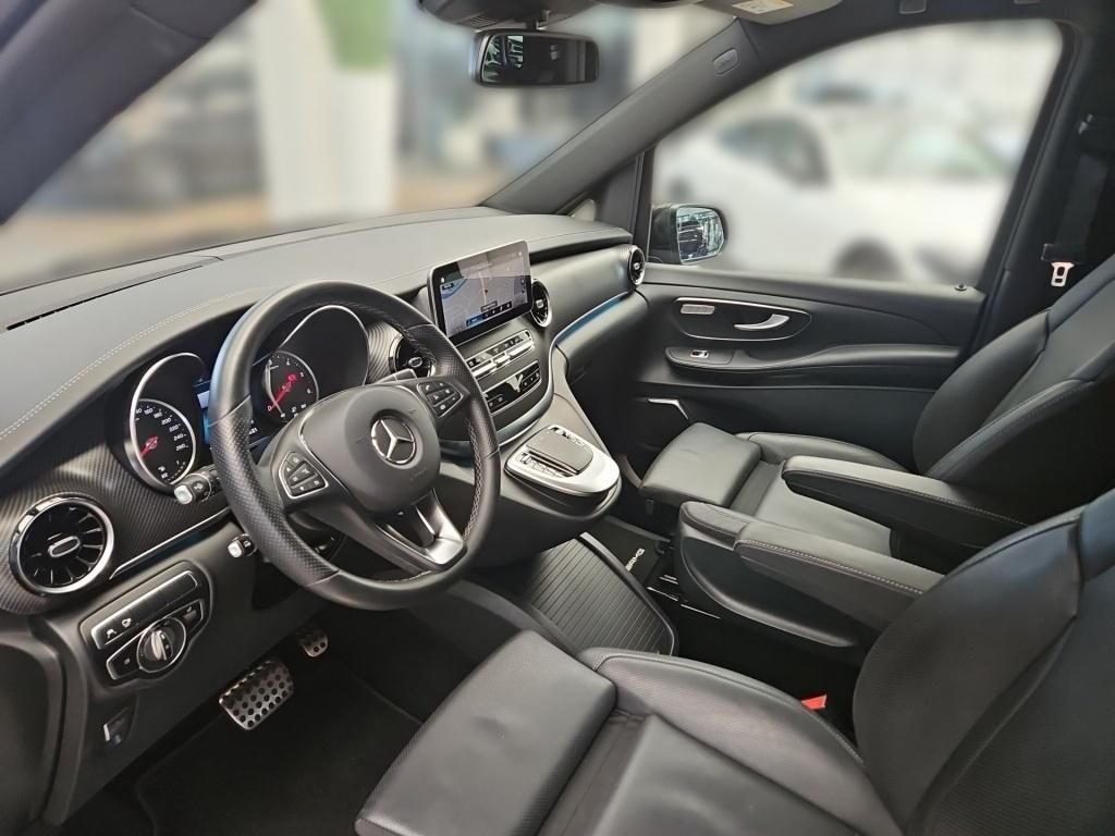 Fahrzeugabbildung Mercedes-Benz V 300 EAV extralang AMG 7 Sitze 2,5t AHK Belüftg