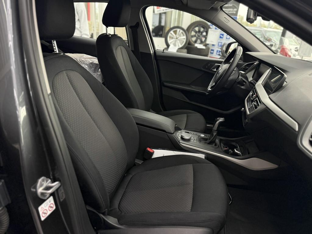 BMW 118 i Advantage, LED, Head-Up, Navi, DAB