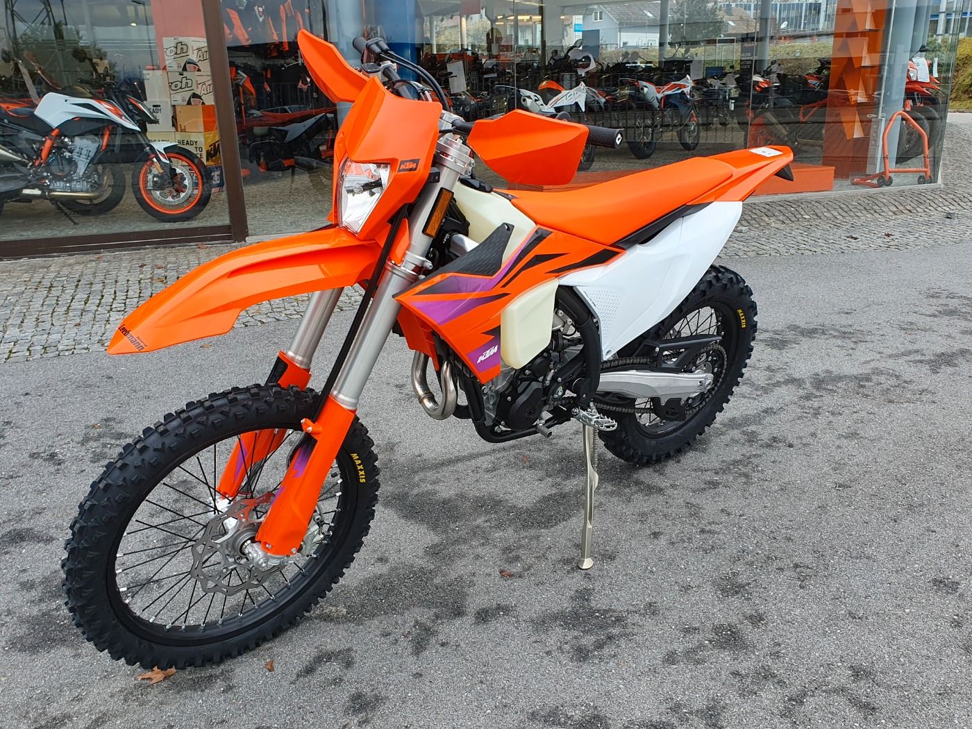 Fahrzeugabbildung KTM 350 EXC-F 350 Modell 2024 Neufahrzeug