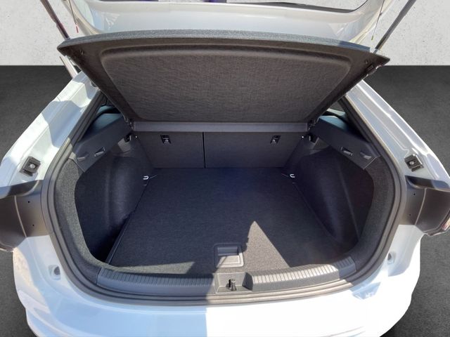 Taigo R-Line 1.0 TSI DSG,ACC,IQ.LIGHT,IQ.DRIVE