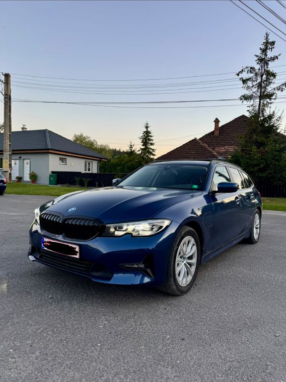 Image of BMW 320