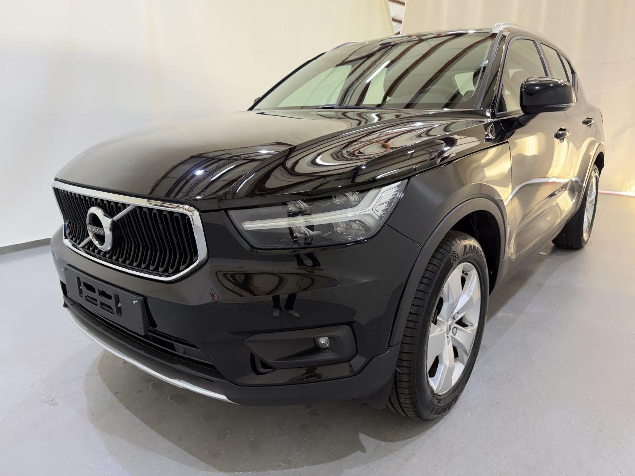 Volvo XC40 Momentum Pro 2WD 95kW T2 automatik