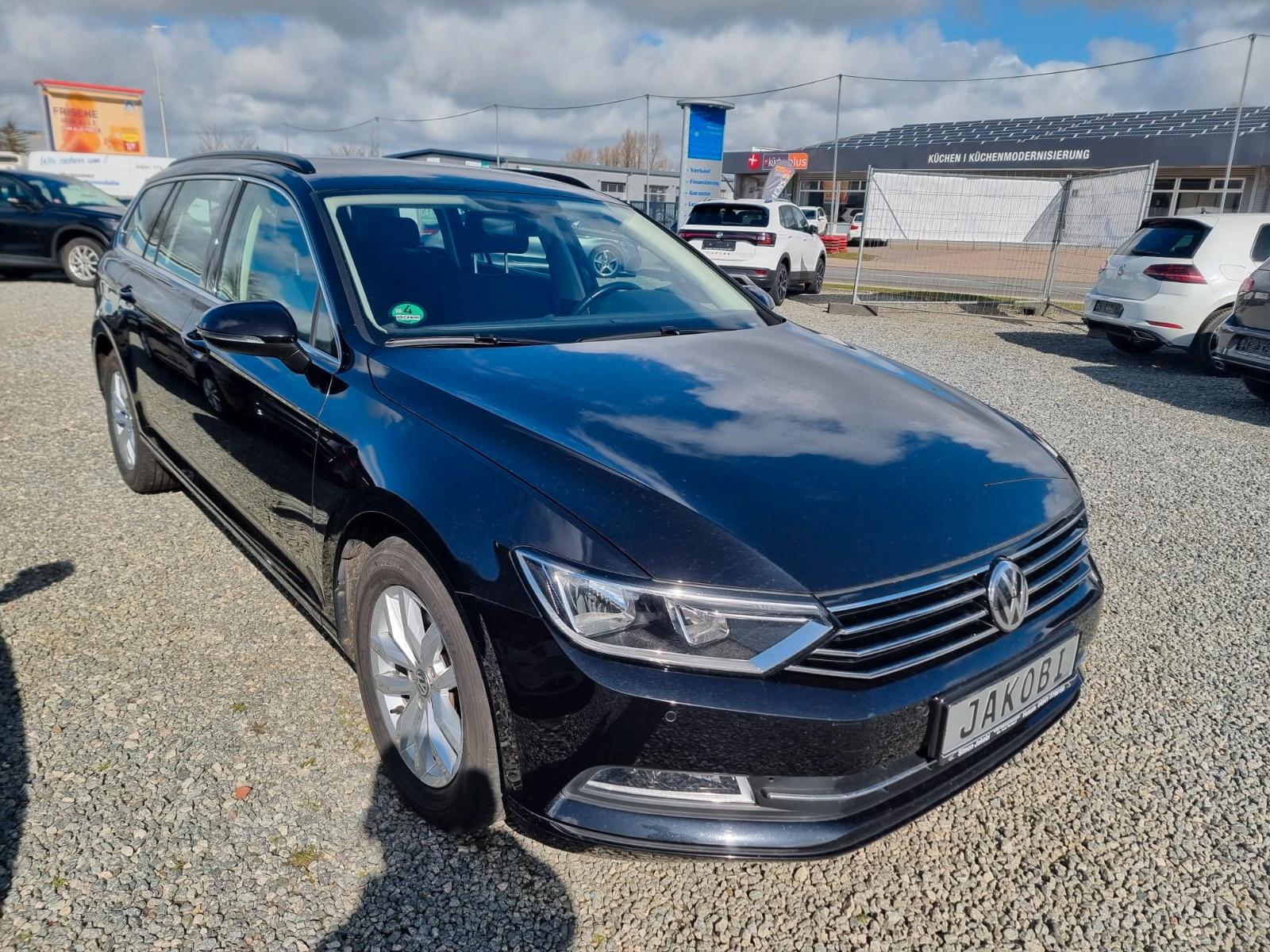 Volkswagen Passat Variant 2.0 TDI Comfort. ACC NAVI BT AHK