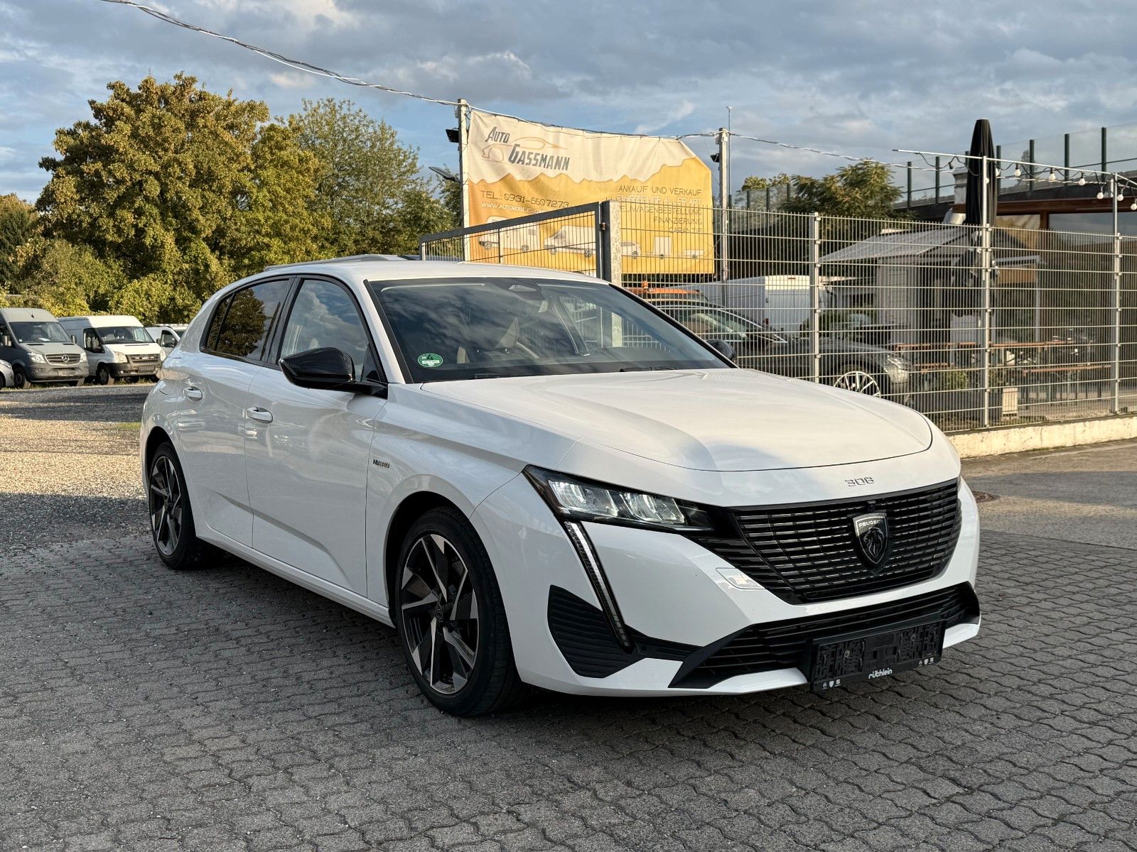 Peugeot 308 Hybrid 180 Allure Pack LED Automatik T-Leder imagem 3