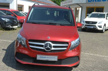 Mercedes V 220 - 6