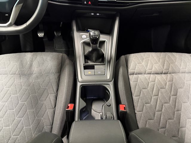 Golf VIII Life 1.5 TSI LED RFK ACC DAB+