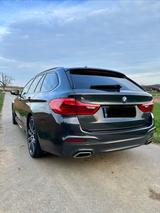 BMW 530d Touring M-Sport - BMW 530 Gebrauchtwagen in Stuttgart