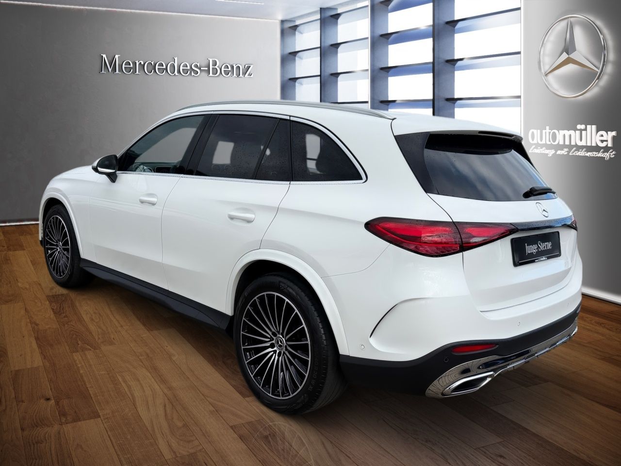 Fahrzeugabbildung Mercedes-Benz GLC 200 4M AMG+PANO+MEMORY+AMBIENTE+CARPLAY+TOTW