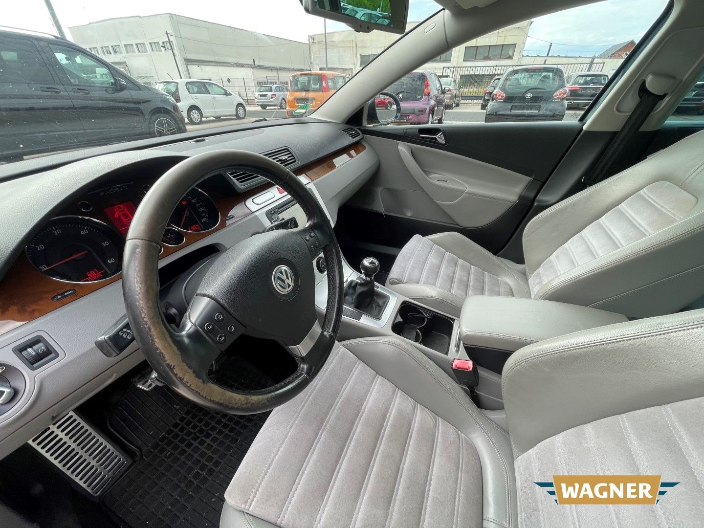 Fahrzeugabbildung Volkswagen Passat Variant Highline Lederausstattung
