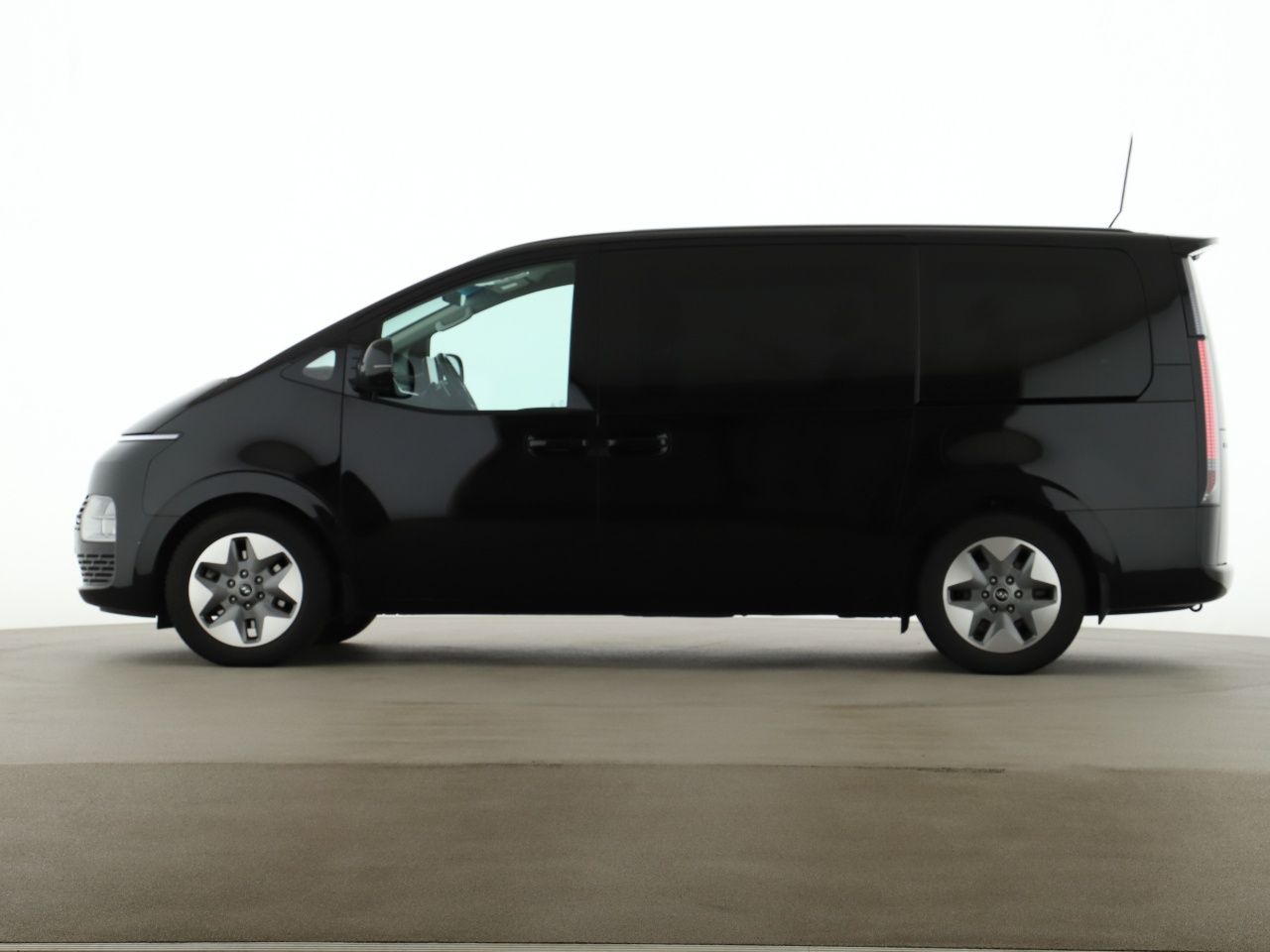 Hyundai Staria – Bild 4