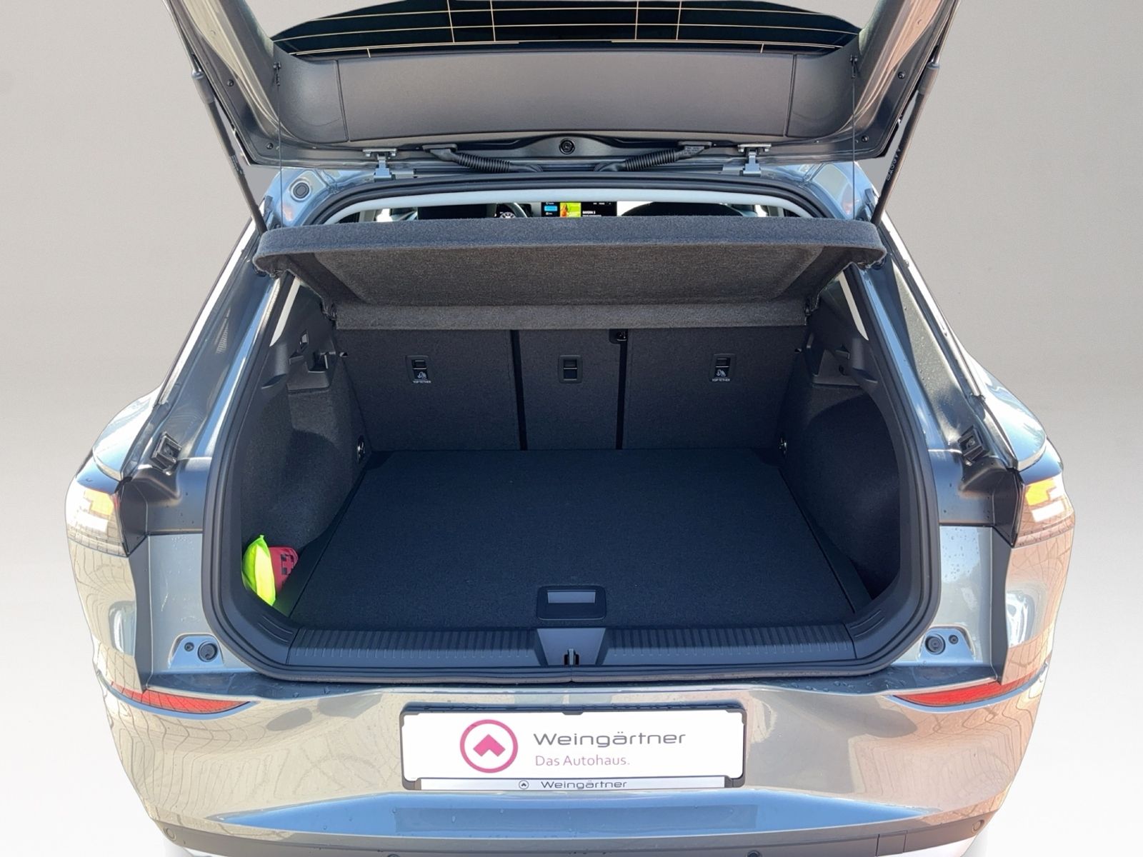 T-Roc 1.5 l eTSI Life, AHK, Navi, ACC, Energy