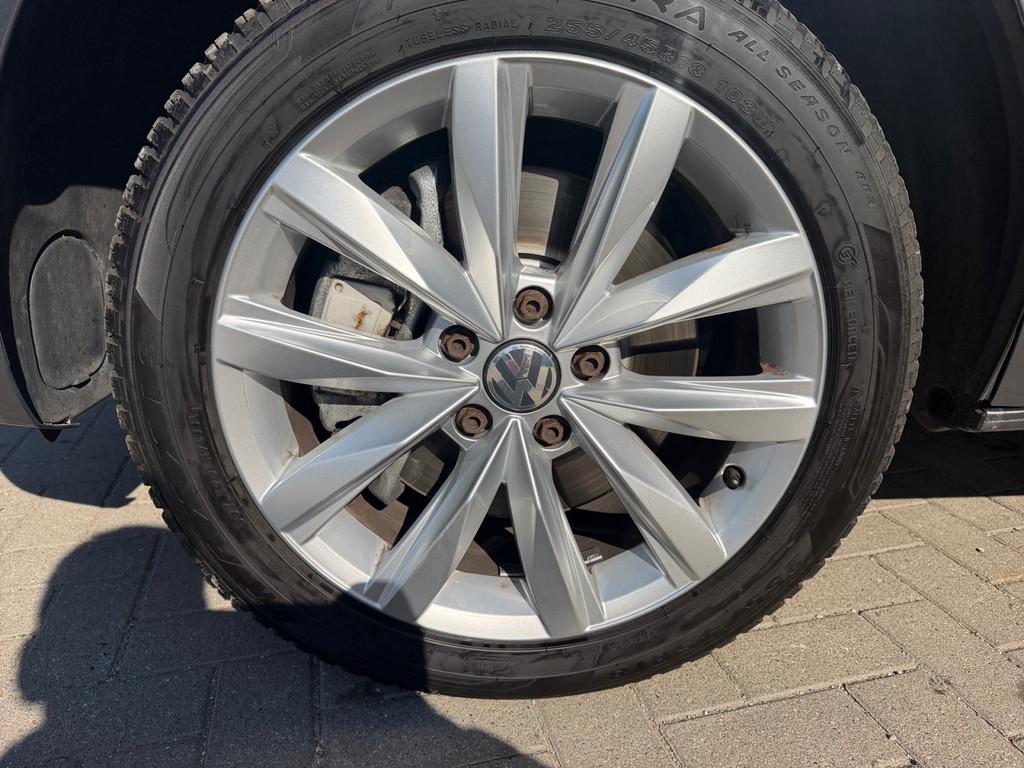 Volkswagen T6 Multivan Bus 2.0 TDI Multivan FWD Generation 