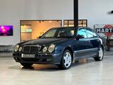 Mercedes-Benz E 430 Avantgarde *Leder,Schiebd.,Tempo.,Klima* - Mercedes-Benz E 430 aus 2002