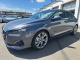 Hyundai i30 Fastback 1,6 CRDi Premium / SD - Hyundai i30 mit Diesel-Antrieb: Limousine