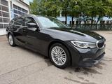 BMW 320d Sport-Line HUD-ACC-APPLE-LASER-VIRTUAL - BMW 320 Gebrauchtwagen in München