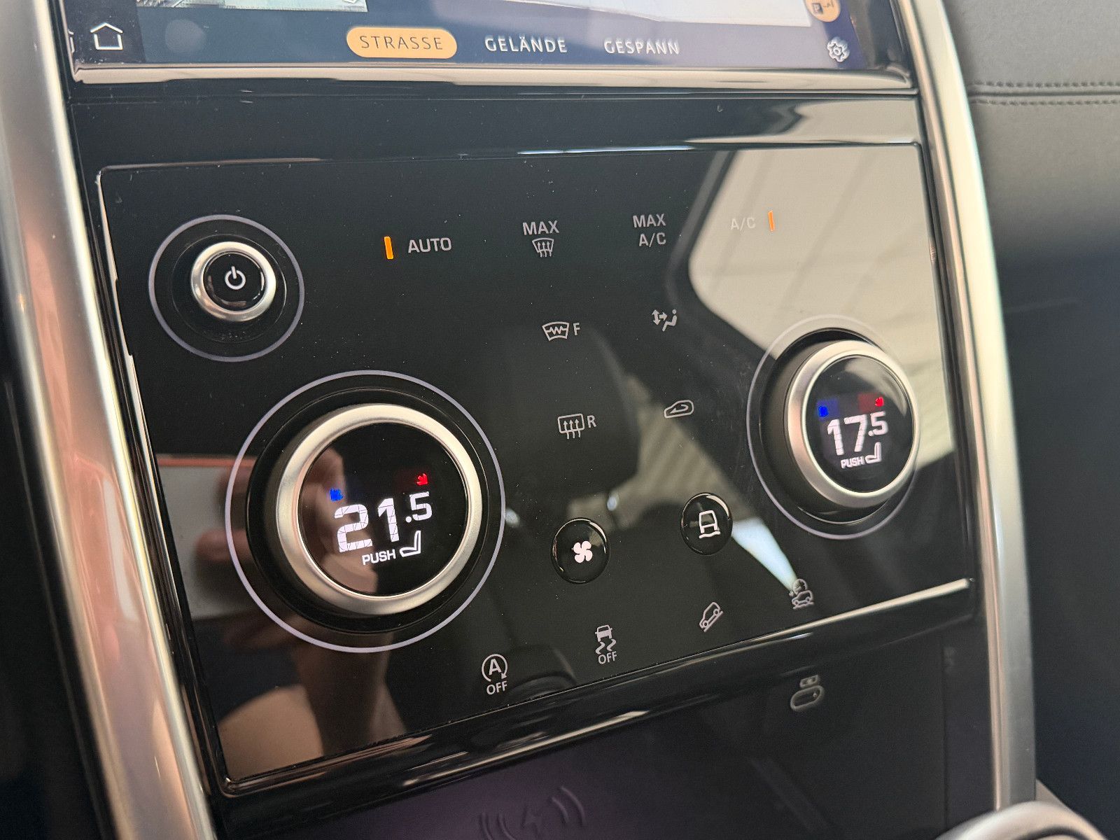 Fahrzeugabbildung Land Rover Discovery Sport S /360°KAM/ACC/NAVI/SHZ/L-HEIZUN