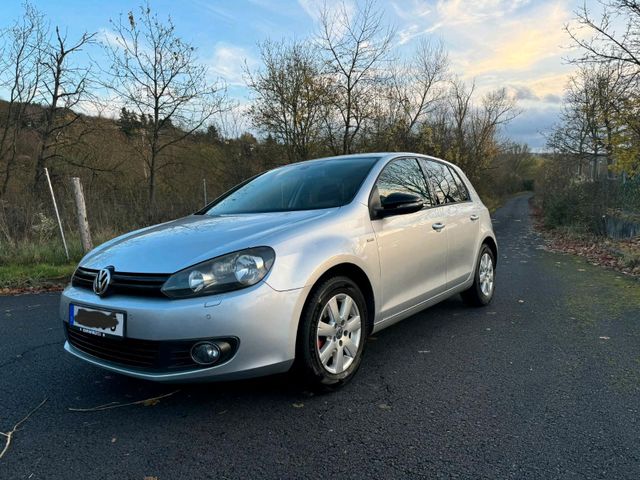 Volkswagen VW Golf ,Teilleder, Navi