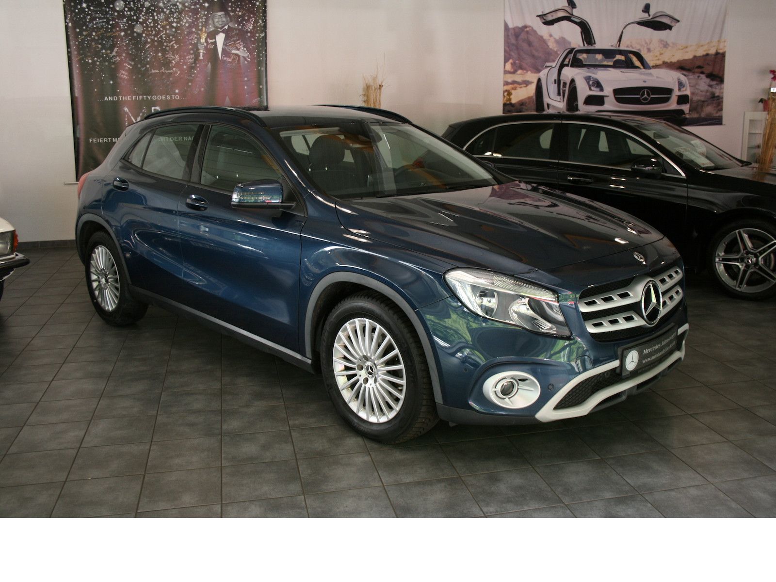 Fahrzeugabbildung Mercedes-Benz GLA 220 4M *Standheizung*Navi*Spiegel-Paket*